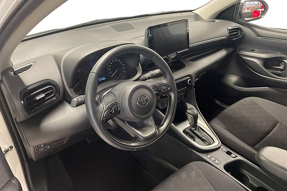 Toyota Yaris 14 of 21