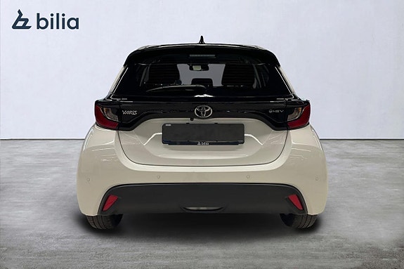Toyota Yaris 5 of 21