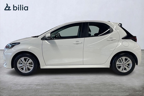 Toyota Yaris 3 of 21