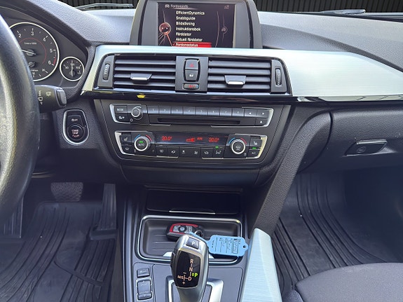 BMW 320d 17 of 24