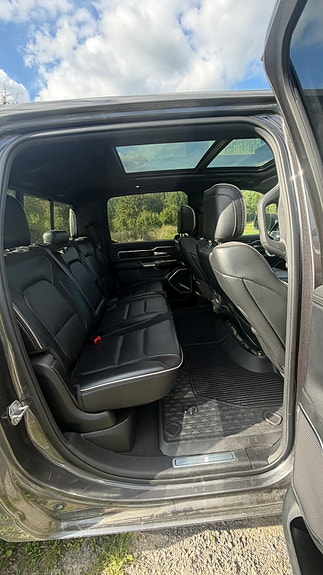 RAM 1500 5 of 7
