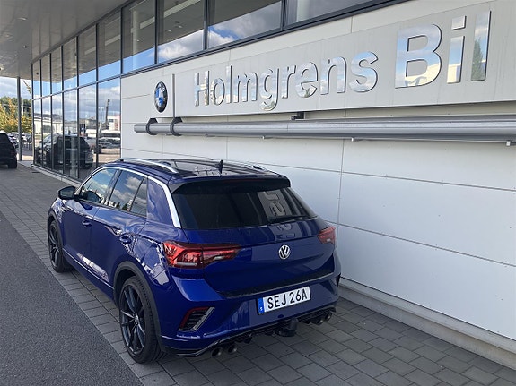 Volkswagen T-Roc 3 of 5