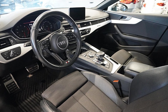 Audi A5 2 of 19