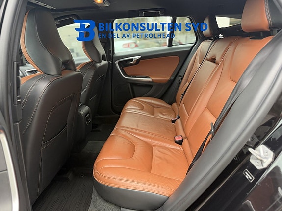 Volvo V60 10 of 20