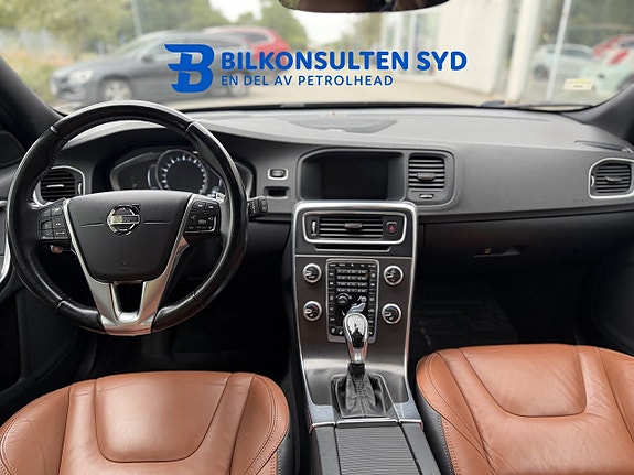 Volvo V60 11 of 20