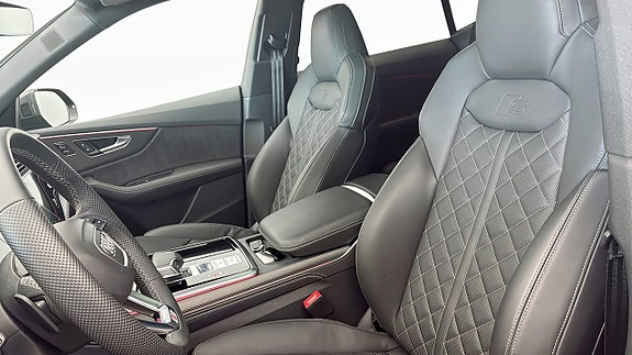 Audi Q8 8 of 18