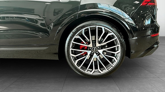 Audi Q8 6 of 18