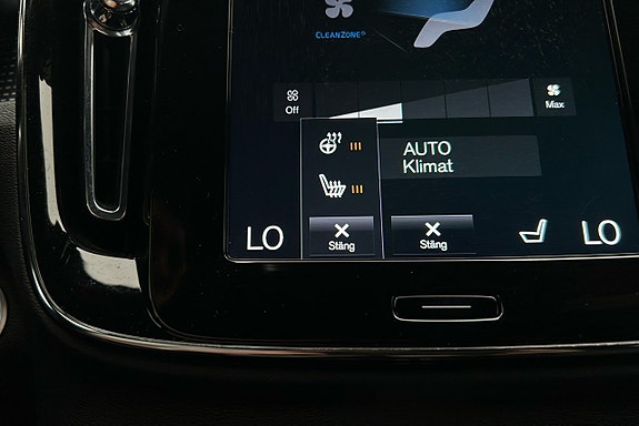 Volvo XC40 19 of 25