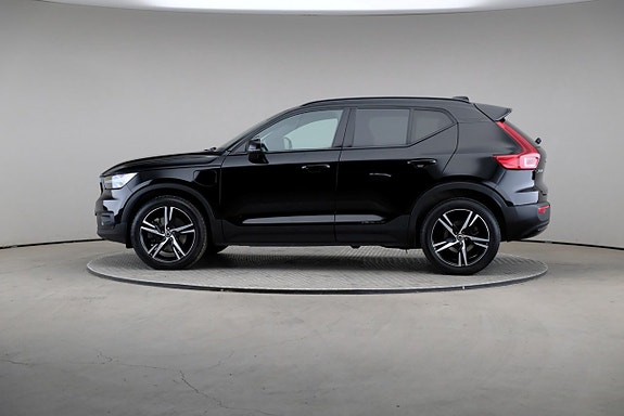 Volvo XC40 4 of 25