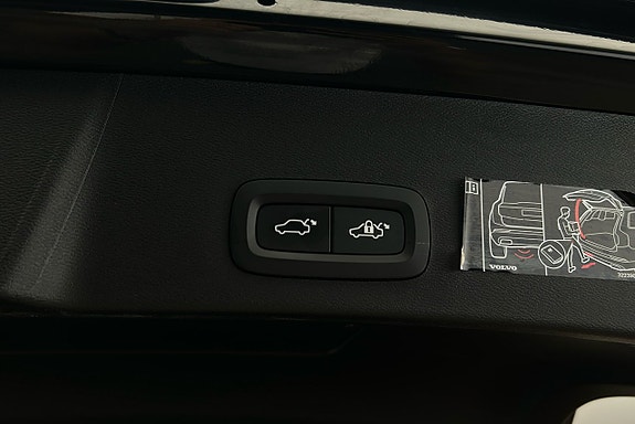 Volvo XC40 15 of 25