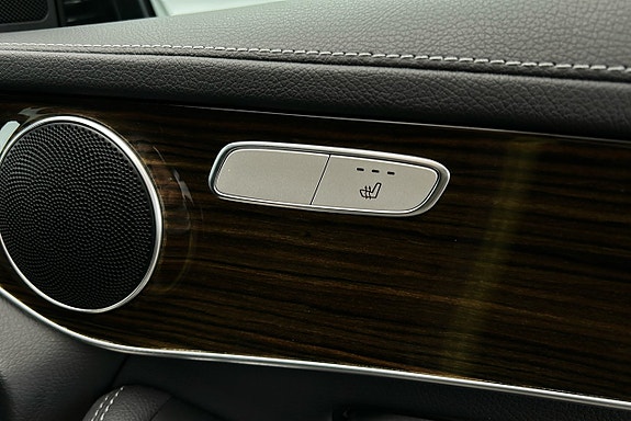 Mercedes-Benz GLC300 e 21 of 28