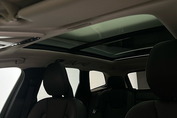 Volvo XC60 19 of 28