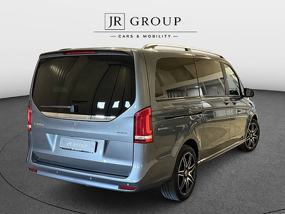Mercedes-Benz V300 6 of 16