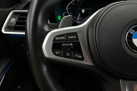 BMW 330e 22 of 24
