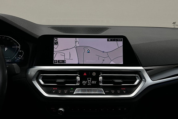BMW 330e 8 of 24