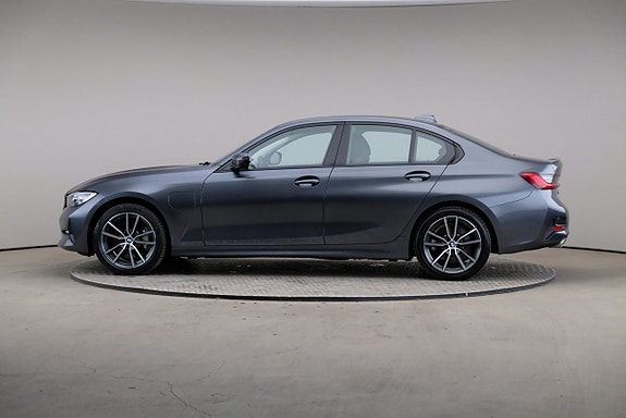 BMW 330e 4 of 24