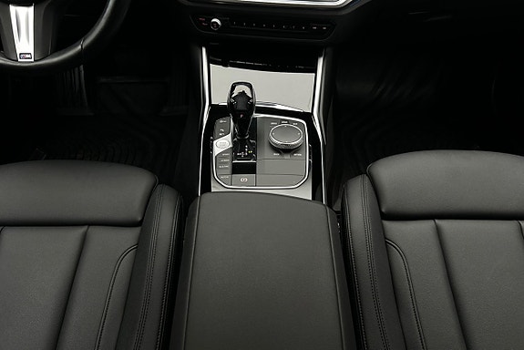 BMW 330e 9 of 24