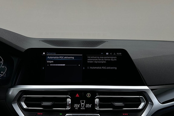 BMW 330e 20 of 24