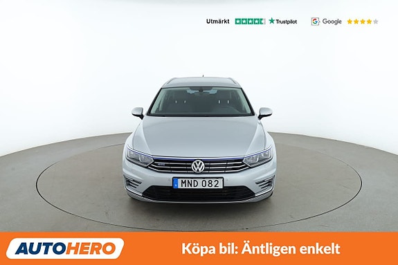 Volkswagen Passat 9 of 30