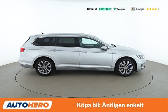 Volkswagen Passat 7 of 30