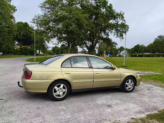 Honda Accord 2 of 7