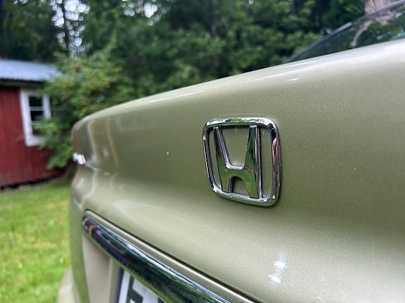 Honda Accord 4 of 7