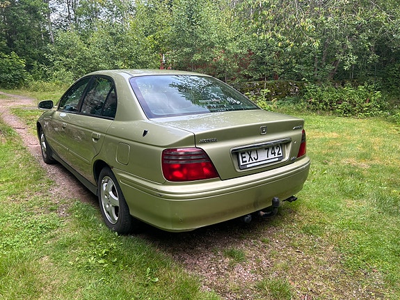 Honda Accord 3 of 7