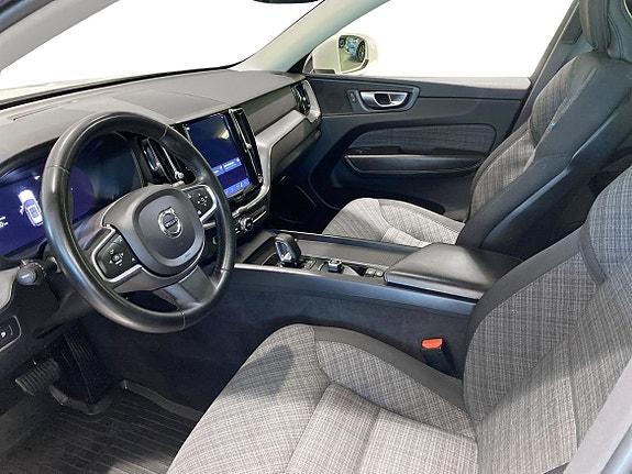 Volvo XC60 8 of 10