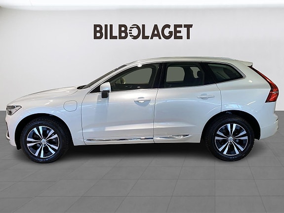Volvo XC60 2 of 10