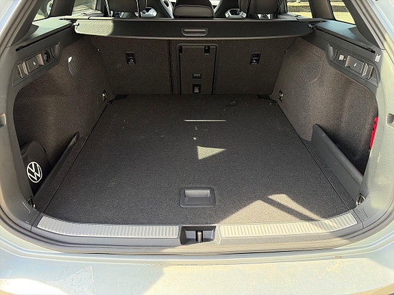 Volkswagen Passat 8 of 9