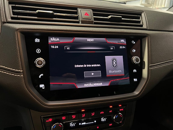Seat Arona 4 of 13