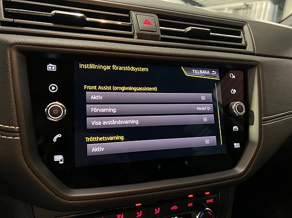 Seat Arona 8 of 13
