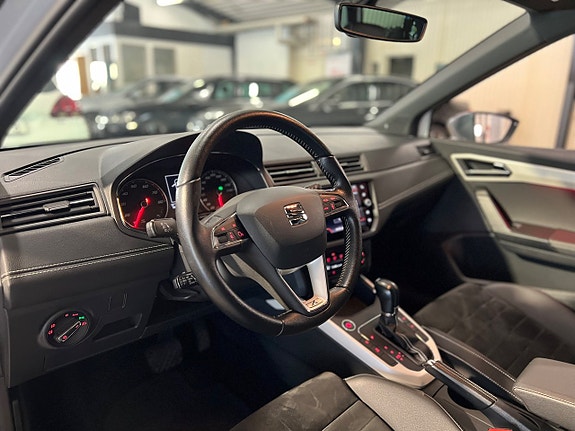 Seat Arona 2 of 13