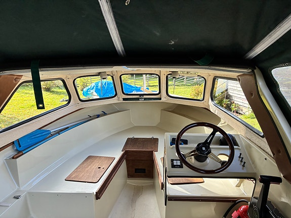 Fin Crescent 505 med trailer 3 of 4