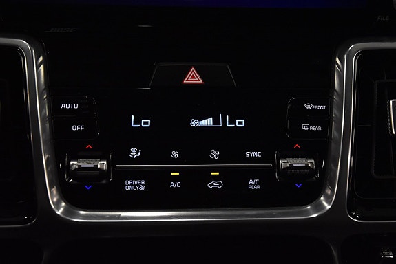 Kia Sorento 23 of 29
