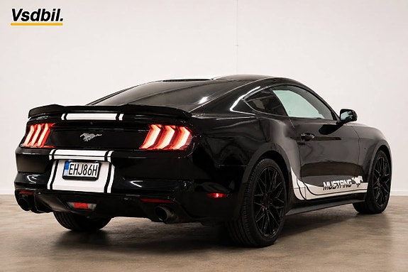 Ford Mustang 5 of 28