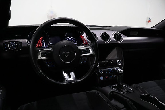 Ford Mustang 19 of 28