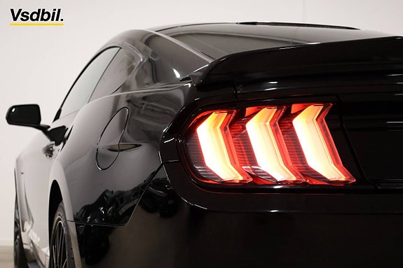 Ford Mustang 26 of 28