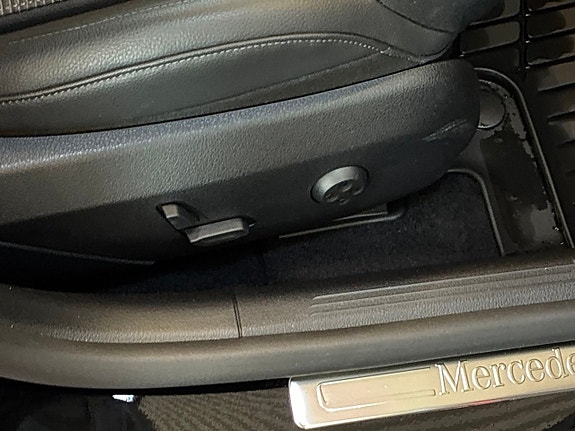 Mercedes-Benz C200 20 of 27