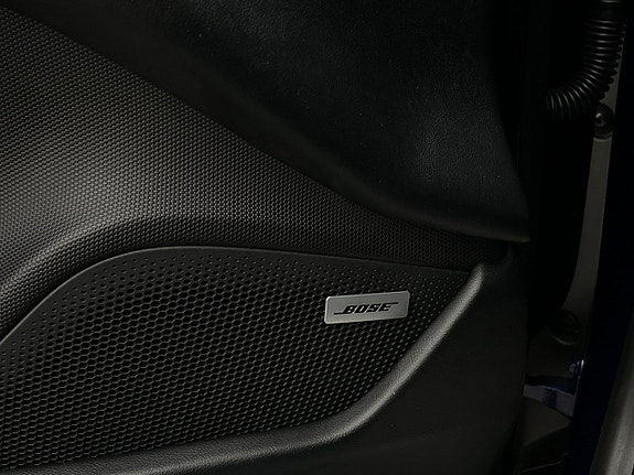 Porsche Taycan 4S 10 of 30