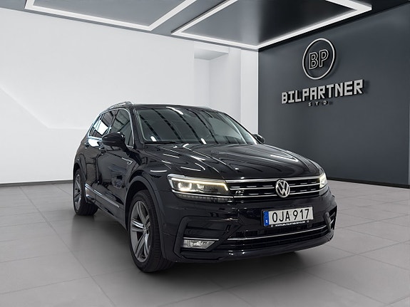 Volkswagen Tiguan 2 of 16