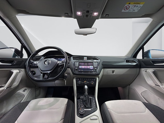 Volkswagen Tiguan 9 of 16