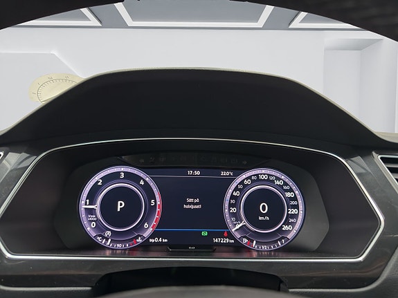 Volkswagen Tiguan 11 of 16