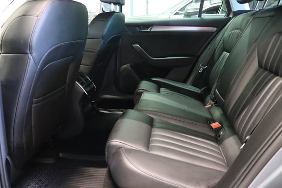 Skoda Superb 10 of 30