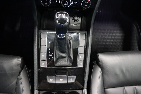 Skoda Superb 25 of 30