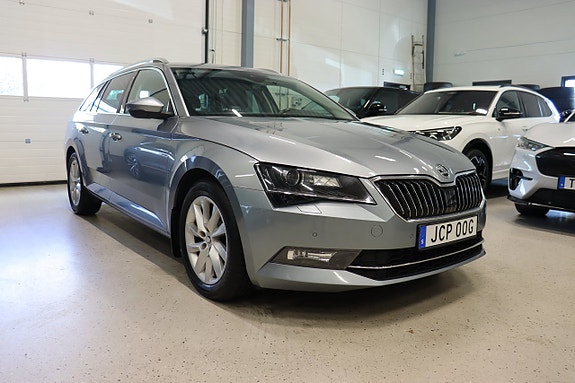 Skoda Superb 2 of 30