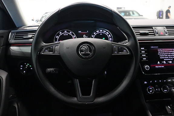 Skoda Superb 13 of 30