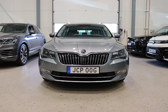 Skoda Superb 3 of 30