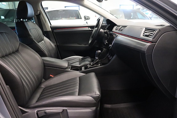 Skoda Superb 9 of 30