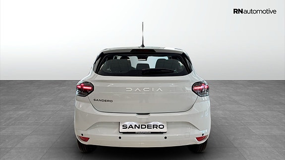 Dacia Sandero 4 of 23